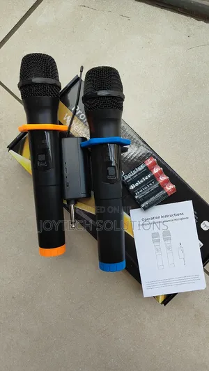 Professional Dual-Channel Uhf Wireless Microphone