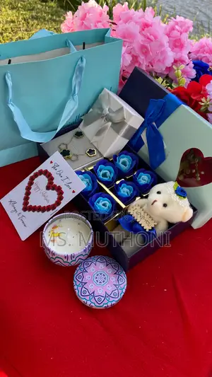  Valentines Scented Candle Ladies Gift Pack 