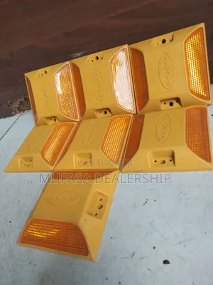 Road Studs(Cat Eyes)