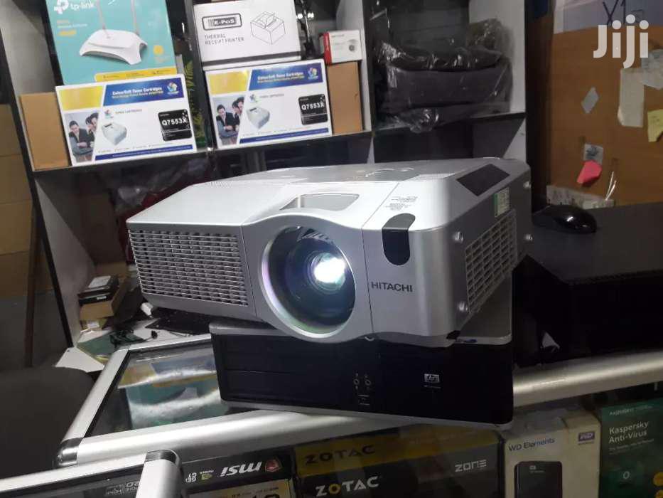 Hitachi Projector With 5000 Lumens