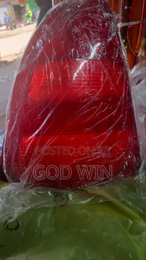 Taillight Lens Fielder 2005