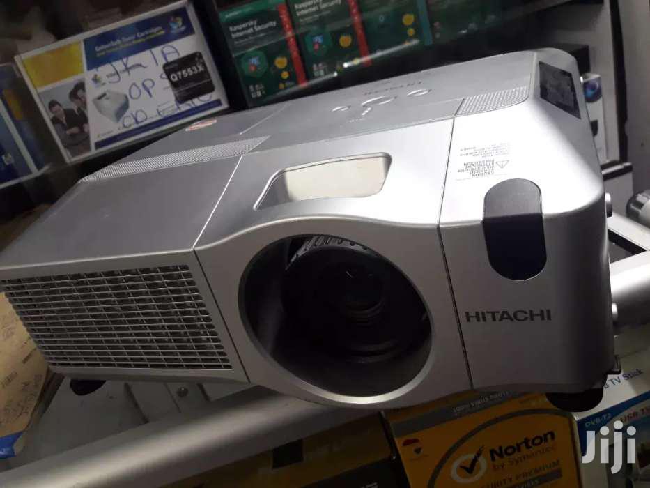 Hitachi Projector With 5000 Lumens