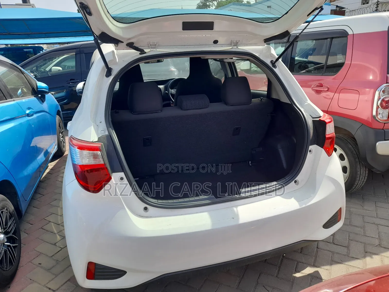 Toyota Vitz 2018 White