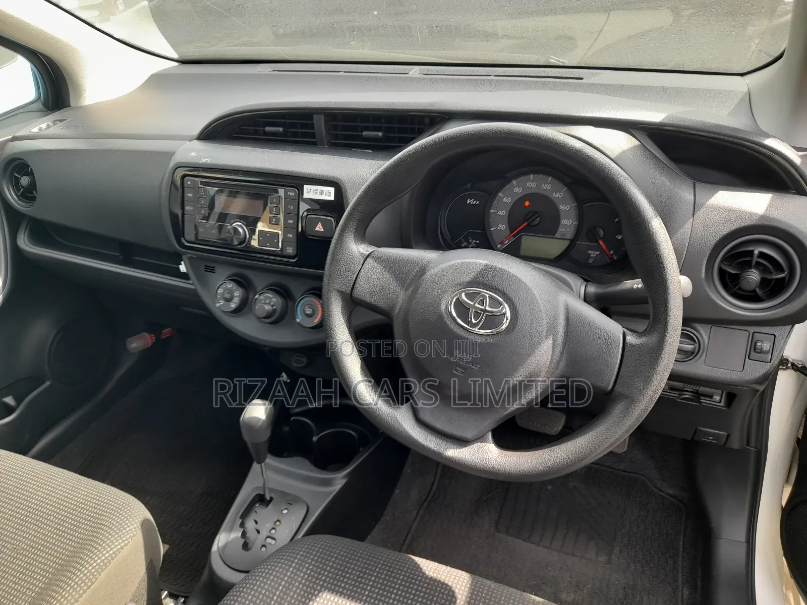 Toyota Vitz 2018 White