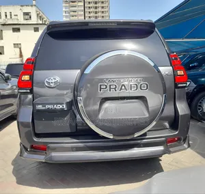 Toyota Land Cruiser Prado 2.8 2020 Gray
