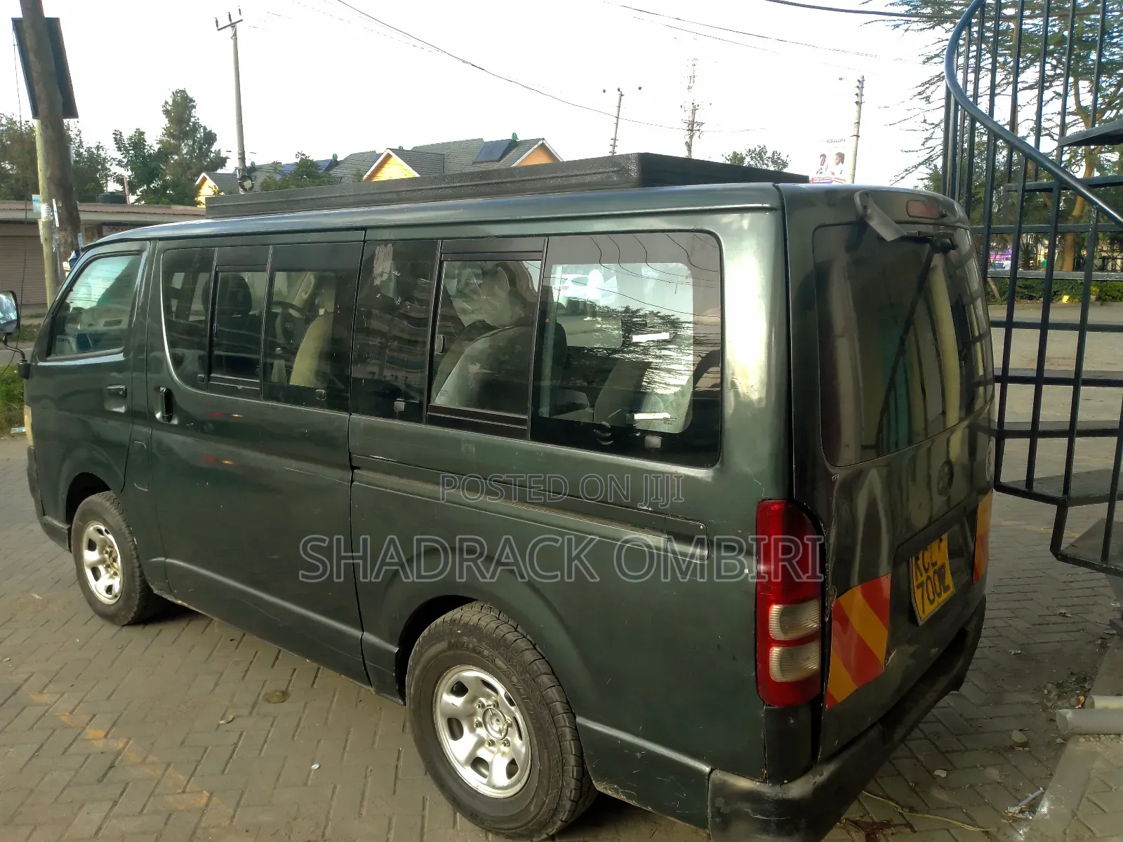 Toyota HiAce 2011 Green
