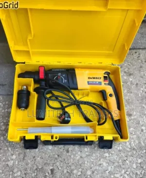Dewalt Corded Rotary Hammer 800watts