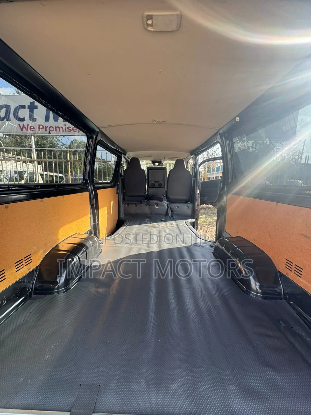 Toyota HiAce 2019 Black