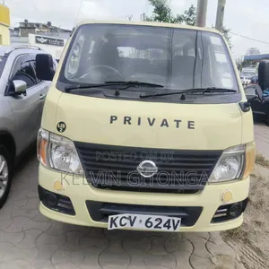 Nissan Caravan 2012 Yellow