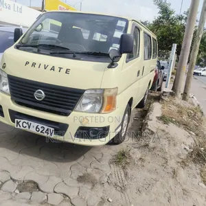 Nissan Caravan 2012 Yellow