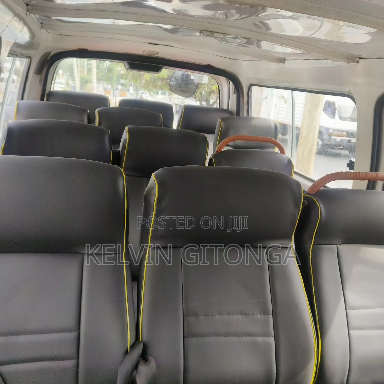 Nissan Caravan 2012 Yellow