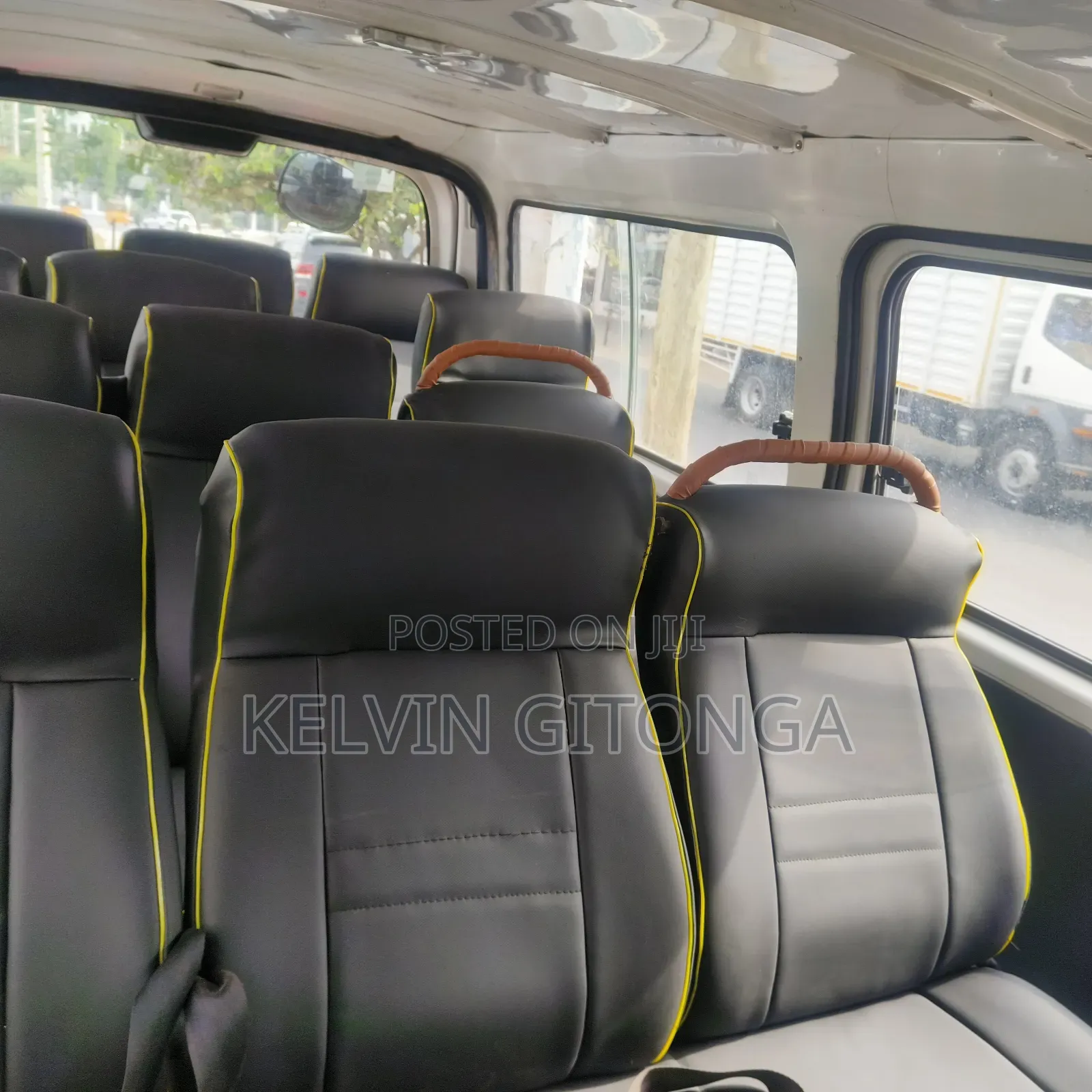 Nissan Caravan 2012 Yellow