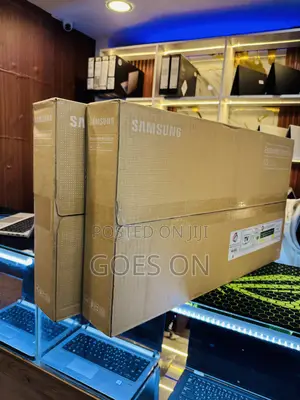 Samsung Essential Monitor S3 27-Inch