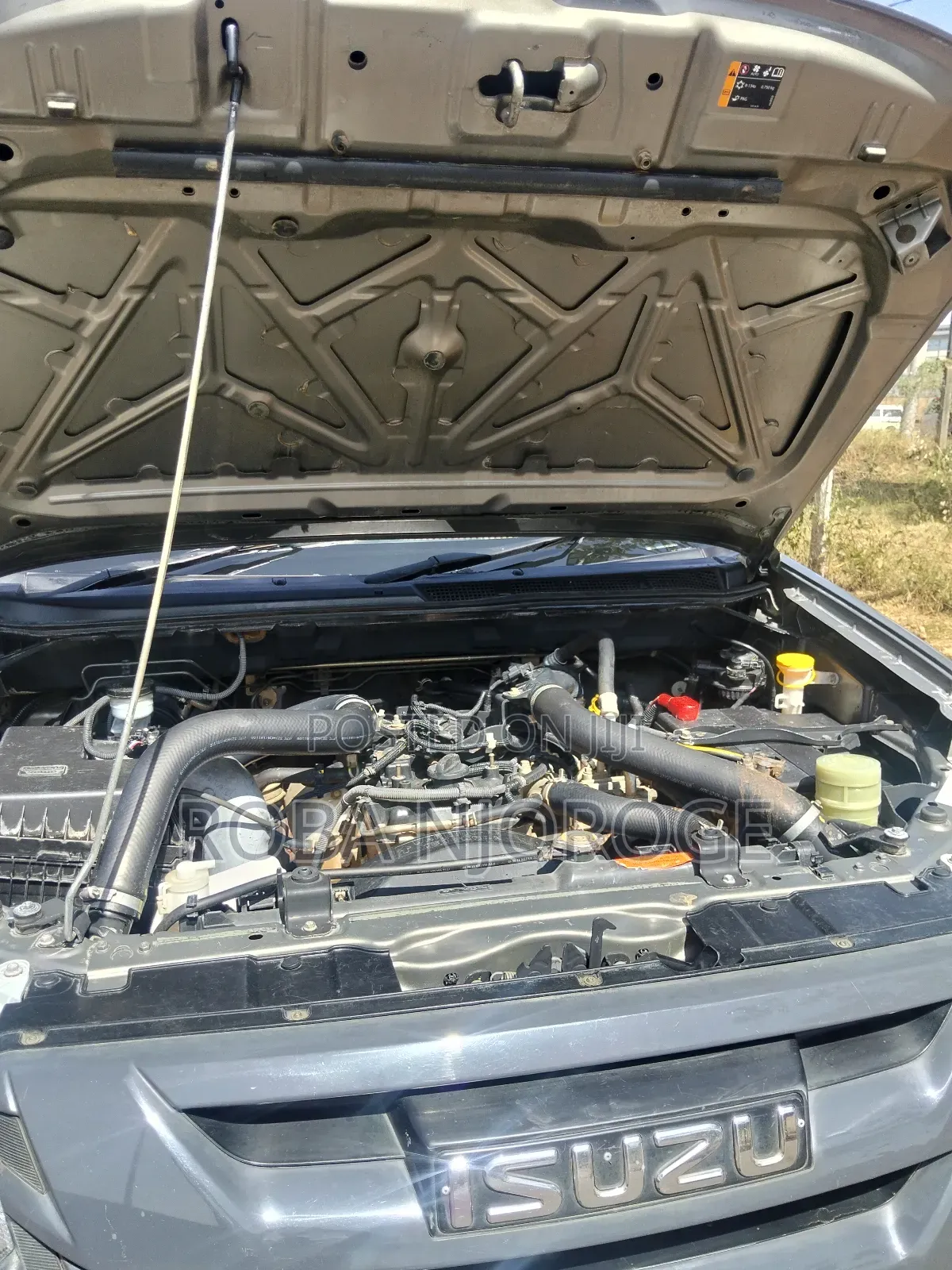 Isuzu D-MAX 2019 Silver
