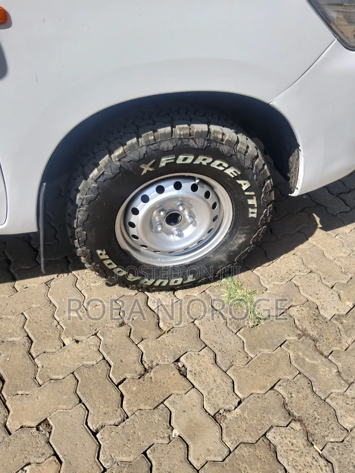 Toyota Hilux SR5 2013 White