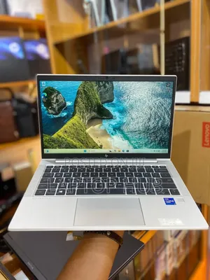 Laptop HP EliteBook 830 G8 32GB Intel Core I7 SSD 256GB