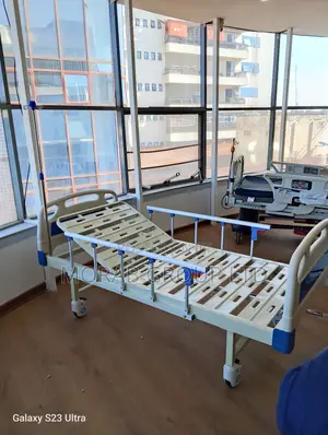 Single Crank Hospital Bed
