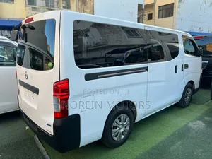 Nissan Caravan (Urvan) 2018 White