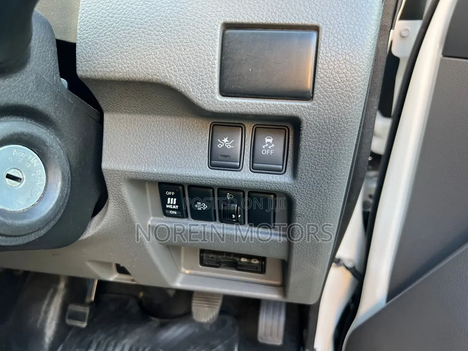 Nissan Caravan (Urvan) 2018 White