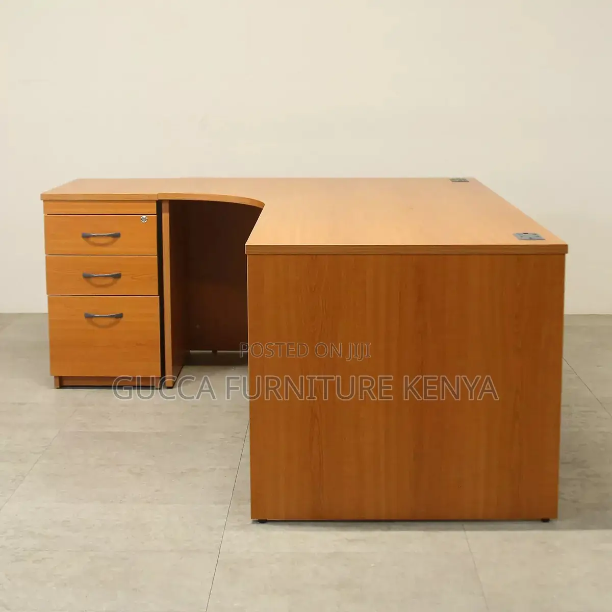 140cm Customized Curved Computer Desk(Brown)
