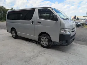 Toyota HiAce 2020 Silver