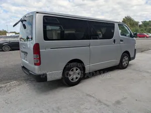 Toyota HiAce 2020 Silver