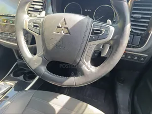 Mitsubishi Outlander 2.0 PHEV AWD 2019 Black