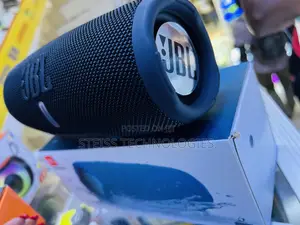 JBL Charge 5 Bluetooth Speaker