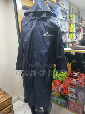 Stiffed Peak Dust Rain Coats