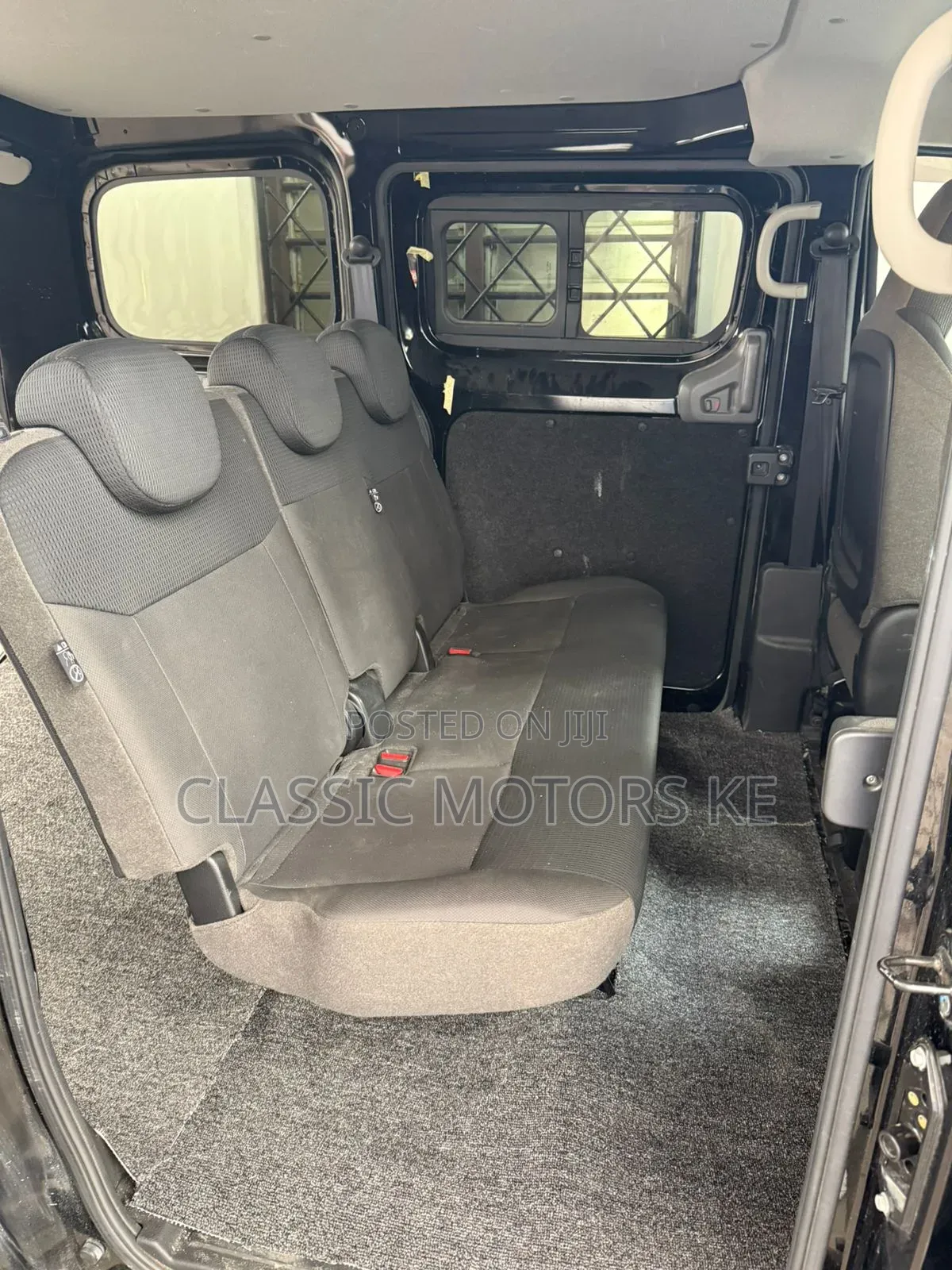 Nissan NV200 2019 Black