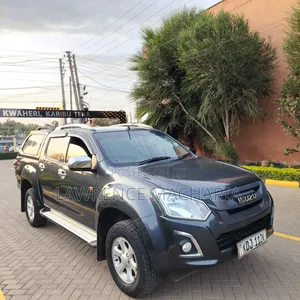 Isuzu D-MAX 2023 Gray