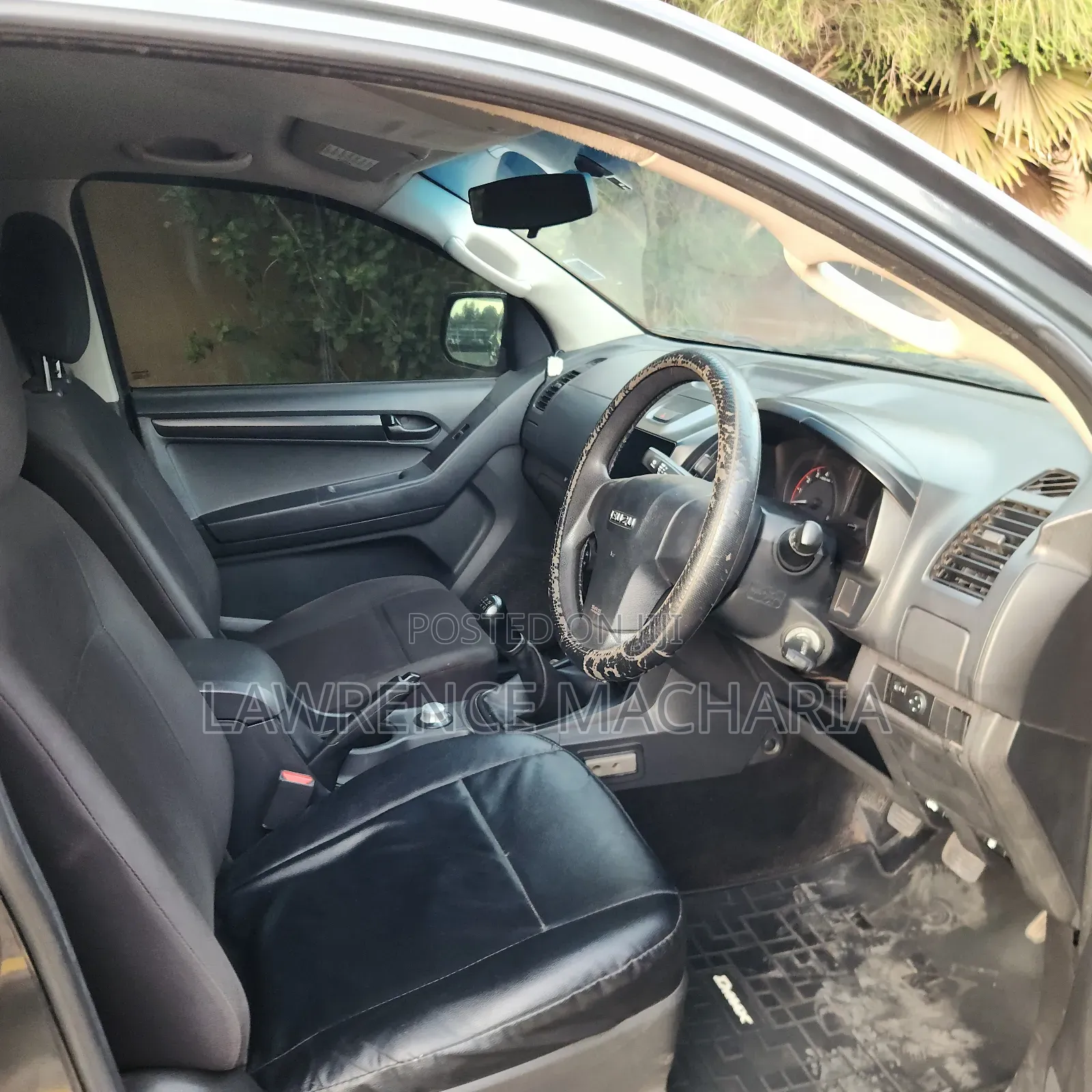 Isuzu D-MAX 2023 Gray