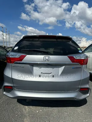 Honda Fit Shuttle 2019 Silver
