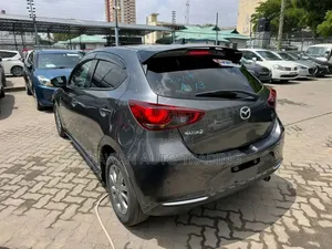 Mazda 2 2020 Gray