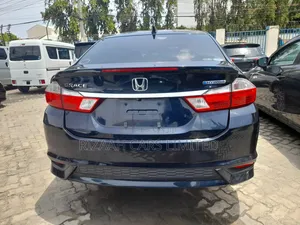Honda Grace 1.5 Hybrid AWD 2019 Blue