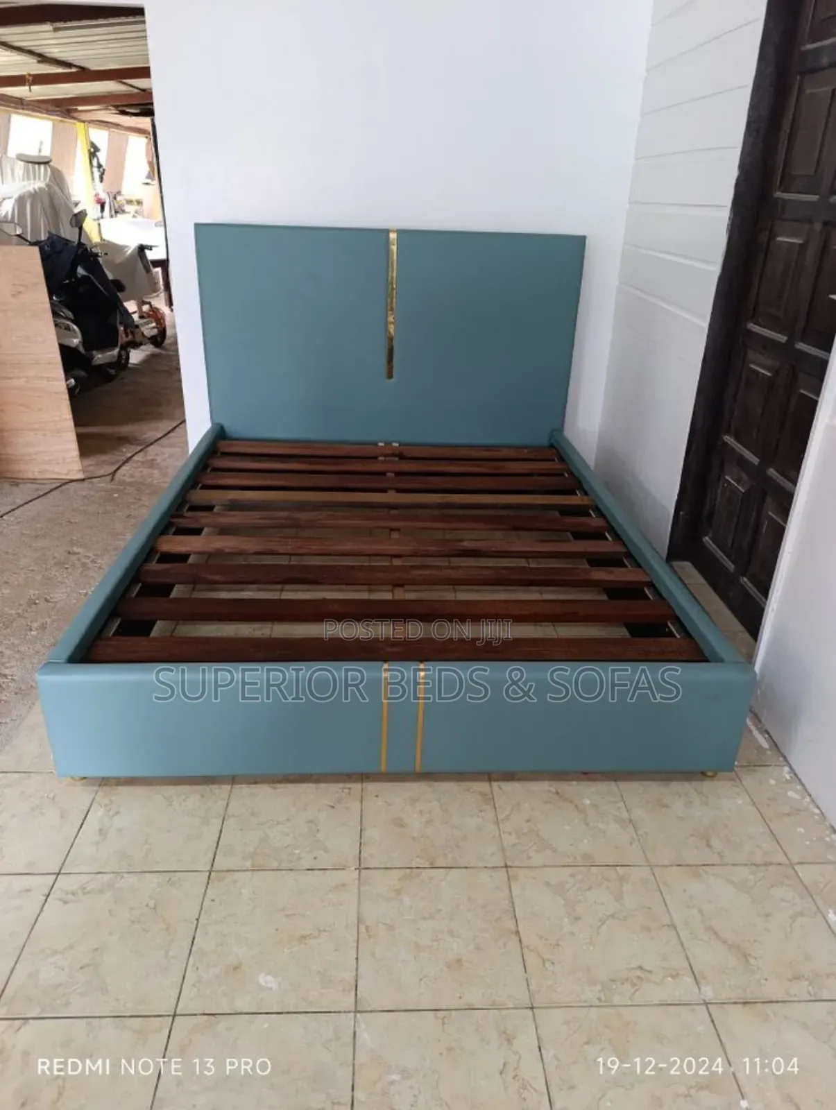 Modern Panel Bed Size 5 by 6