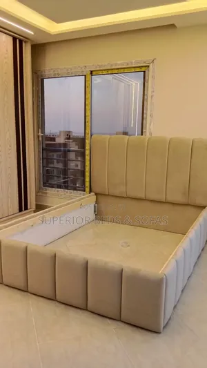 Beige Panel Upholstered Bed Size 5 by 6