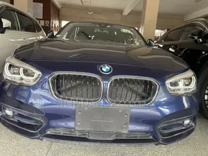 BMW 118i 2019 Blue