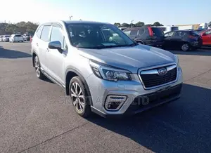 Subaru Forester 2019 Silver