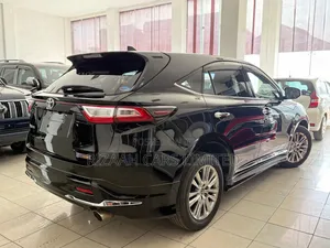 Toyota Harrier 2.0 2018 Matt Black