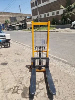 2 Tonne Hydraulic Manual Stacker
