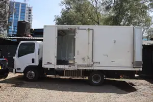 Isuzu Elf Truck 2014 White