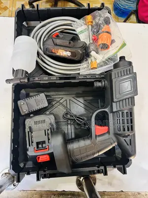 A Rechargeable Car Wash Machine (With 2 Batteries) –Powerful Durable
