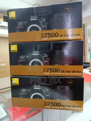 Nikon D7500 DSLR Camera With 18-140mm Lens