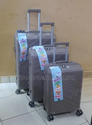 4 in 1 Unbreakable Suitcase Durable in All Colours