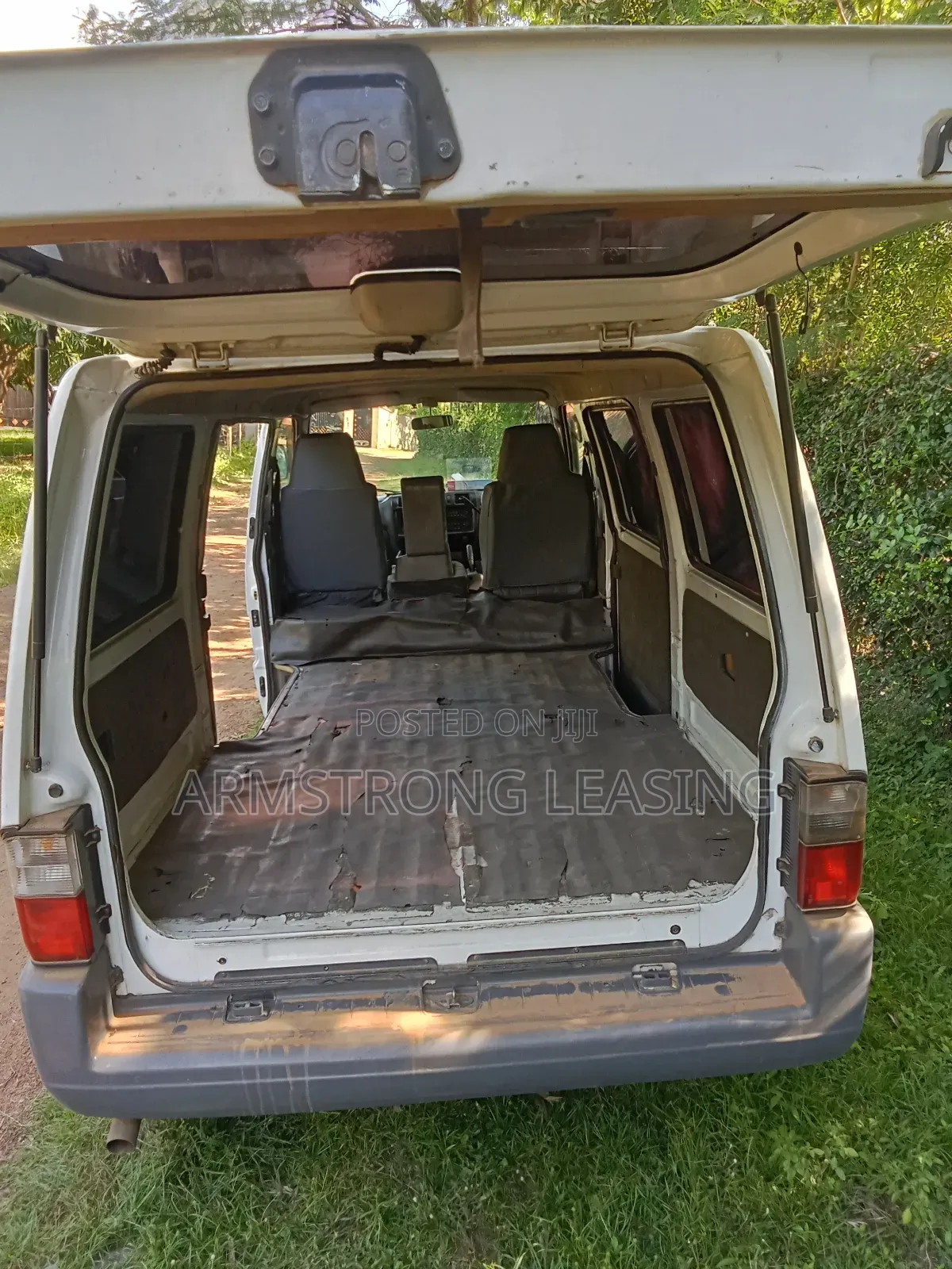 Transport Van/Pickup for Hire