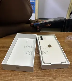 New Apple iPhone 12 128 GB White