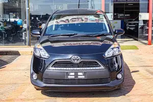 Toyota Sienta 2019 Black