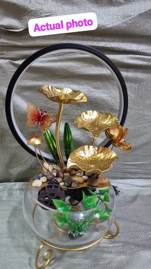 Elegant Led Electric Mini Water Fountain in a Clear Glass Pot