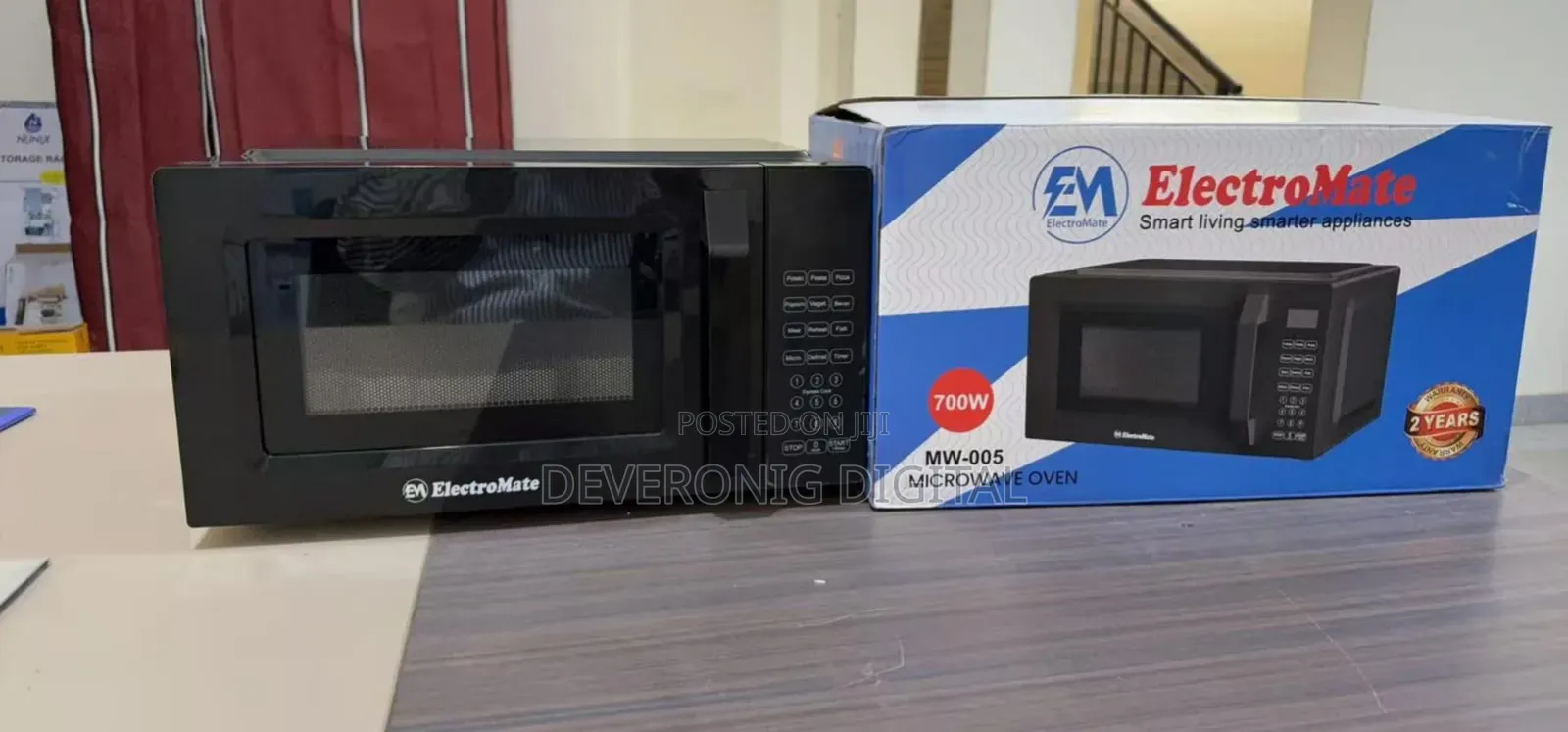 20 Litres Electromate Digital Microwave Oven With Handle